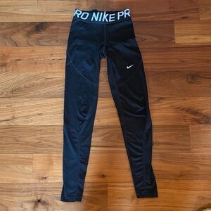 Nike Women’s Pro Black Leggings
